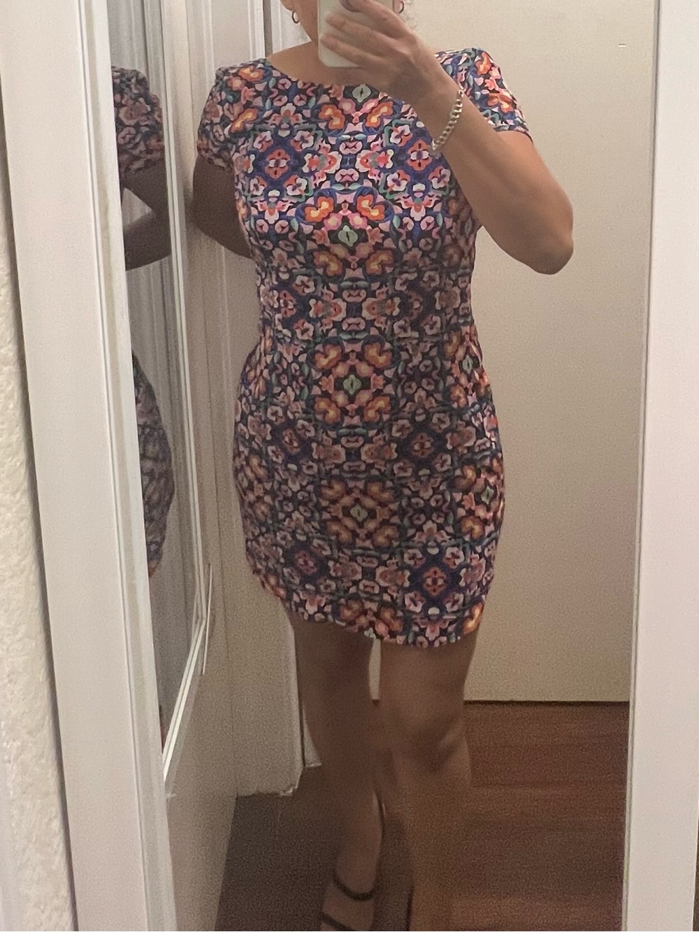 Yumii Kim Floral Mosaic Short Sleeve Sheath Dress in Multicolor,